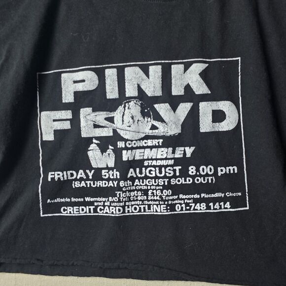 Pink Floyd Wembley Stadium Concert T-Shirt Vintage | Cropped Black Graphic Tee - Picture 7 of 9